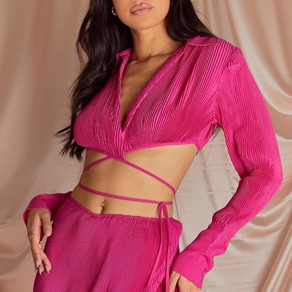 PrettyLittleThing Tops - Pink Wrap Crop Top